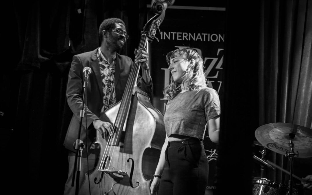 Viernes 7 de mayo- Voz en Contra en concierto: Marina Lledó y Reinier Elizarde «El Negrón» en «Las Primaveras de la Plaza» de Danos Tiempo