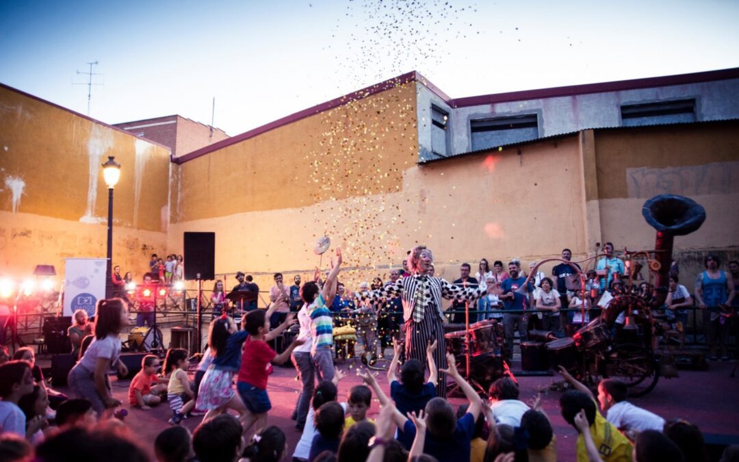 XI+I Muestra de Arte de Calle de Danos Tiempo: SE APLAZA AL SÁBADO 3 DE JULIO